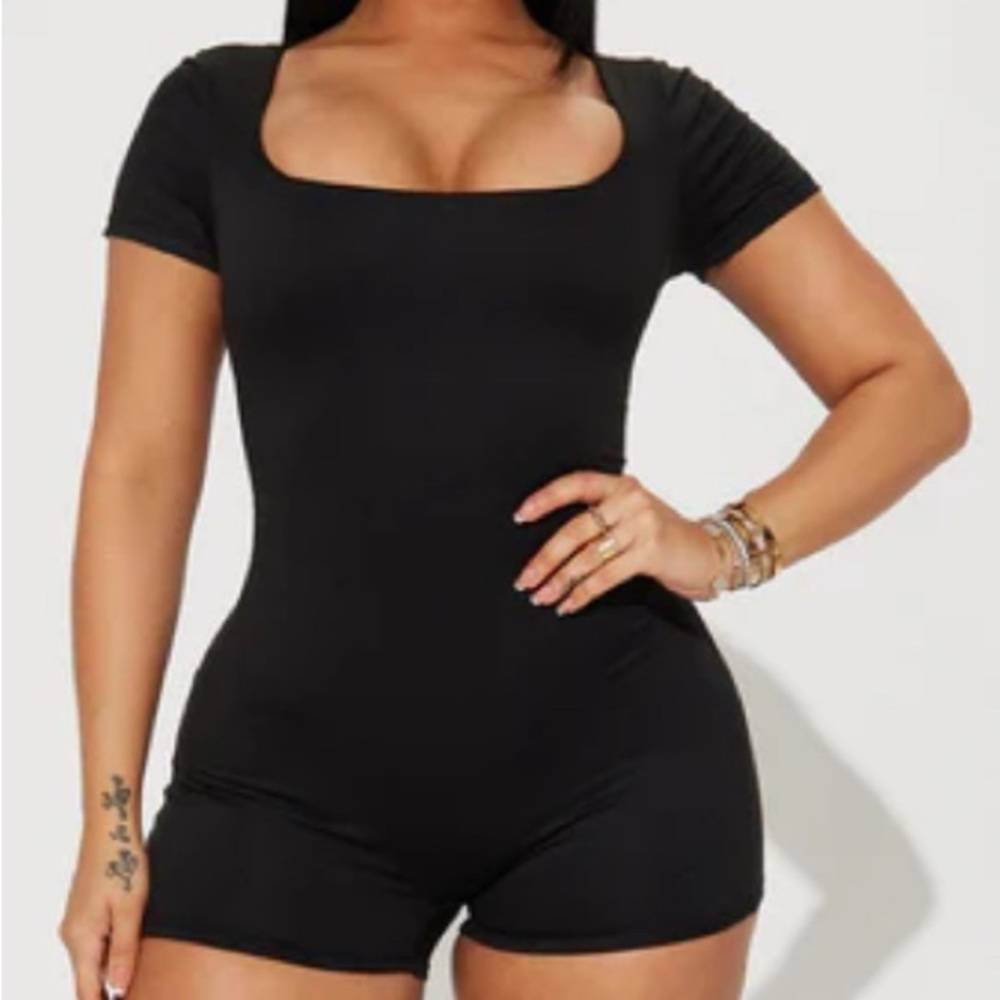 NEW - Fashion Nova - Black Miranda Double Lined Romper - Womans Small
